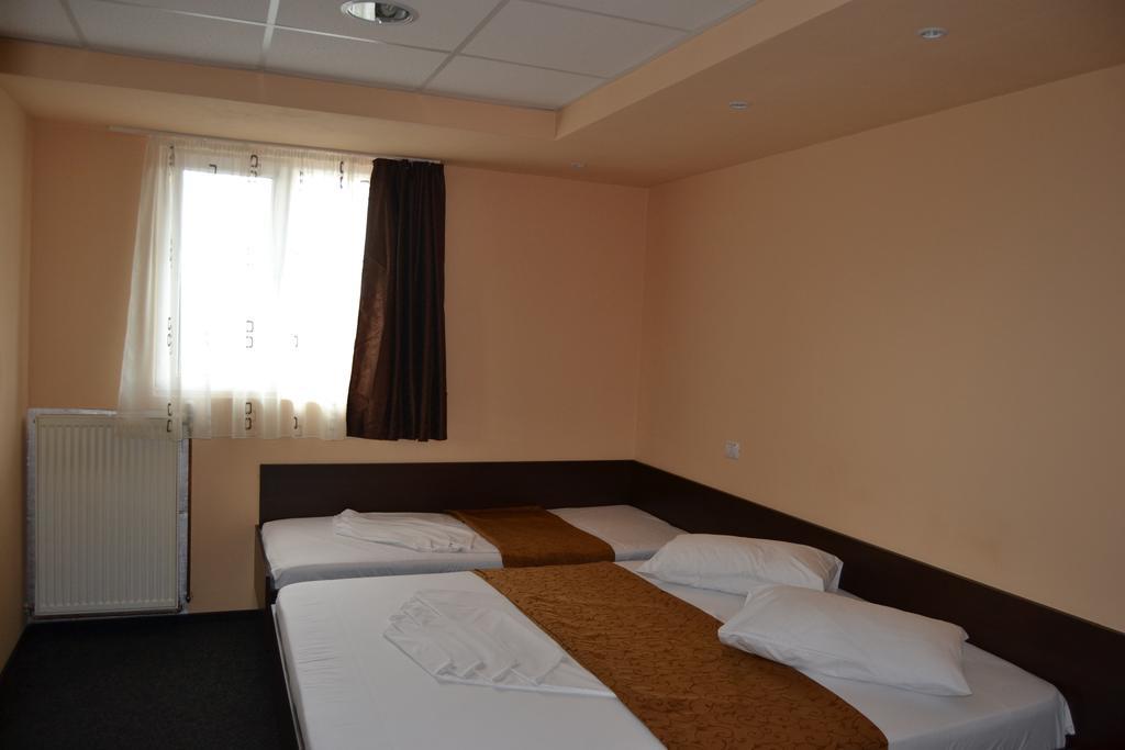 Casa Gorjeneasca Hotel Târgu Jiu Værelse billede